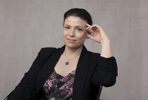 Julia Whelan has narrated 600 audiobooks and counting. So why isn't she paid like it?