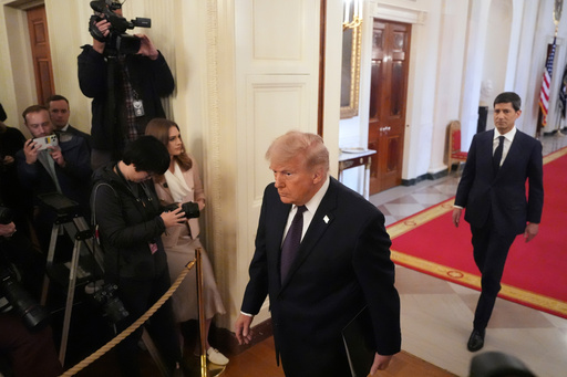 Trump signs an executive order that invites vetting of top AI models for national security risks