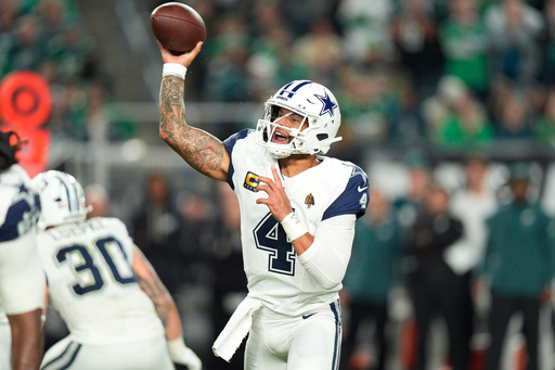 Dak Prescott throws 3 TD passes, Javonte Williams runs for 155 yards as Cowboys beat Eagles 38-21
