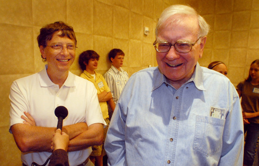 Warren Buffett explains why his kids, not the Gates Foundation, will now give away all his fortune