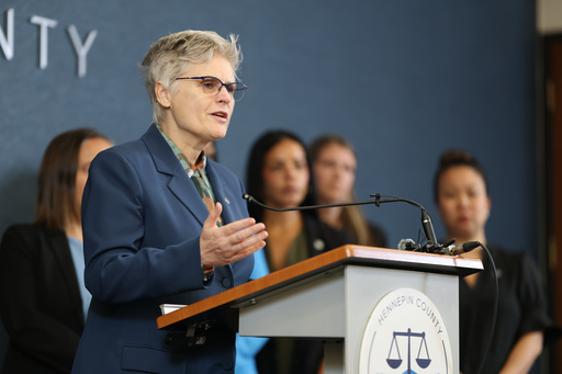 Feds turn over evidence in Renee Good and Alex Pretti killings to Minnesota after months of delay