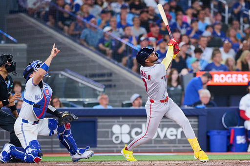 Red Sox score bizarre run on sacrifice fly without tagging up from 3rd base