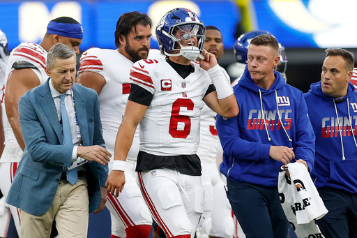 Giants QB Jaxson Dart is expected to have season-ending knee surgery, AP source says
