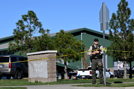 5 people believed dead following shooting at Oregon elementary school, 2 officials tell AP