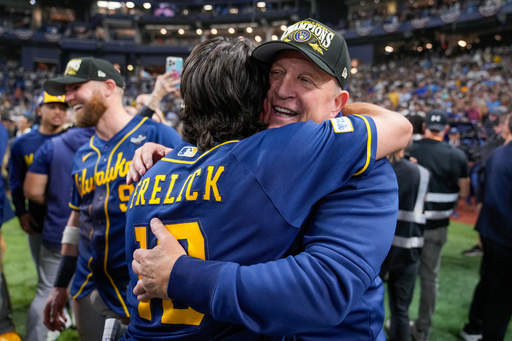 Charming, cantankerous Pat Murphy at age 67 leads Brewers to first World Series title