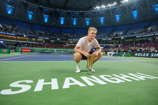 Alejandro Davidovich Fokina beats Rafael Jodar to win Shanghai Masters for his biggest career title