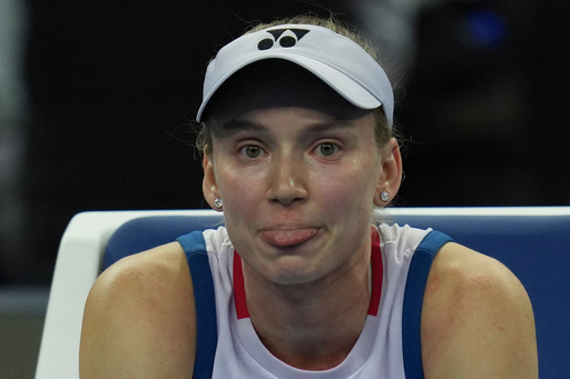 Rybakina secures year-end No. 1 ranking at Pan Pacific Open as Osaka eliminated