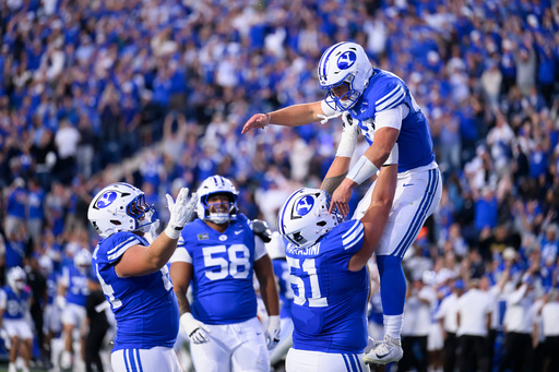 Bachmeier leads winning drive, No. 8 BYU outlasts No. 2 Notre Dame 28-24