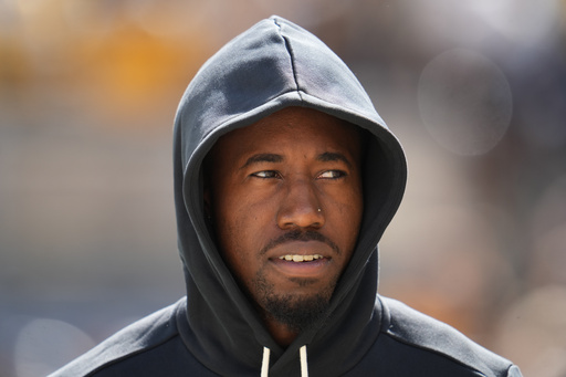 Cowboys acquiring cornerback Joey Porter Jr. from the Steelers for 2 draft picks, AP sources say