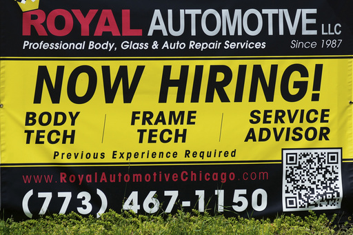US job openings rise slightly to 7.3 million as labor market remains sturdy despite higher costs